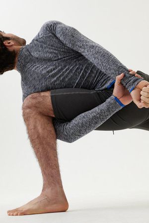 Align Bamboo Yoga Shorts in Swamp Green