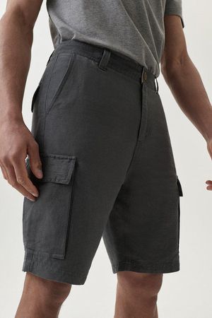 Linen Adventure Cargo Shorts in Swamp Green