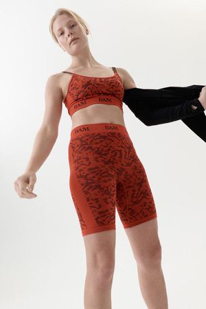 Balance Seamless Jacquard Shorts in Vibrant Red Deep Burgundy