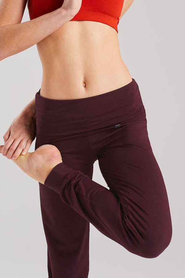 image of Poise Bamboo Yoga Pants in Purple Mulberry