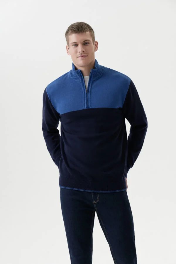 image of Scoter Quarter Zip Knit in Navy