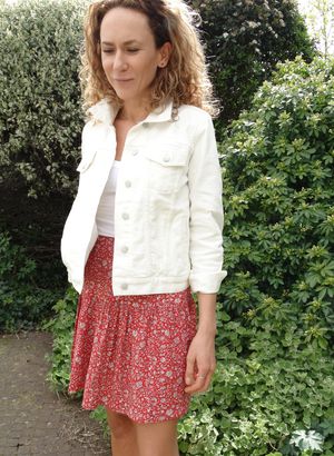 Calista Skirt with Ecovero in Red Floral Print