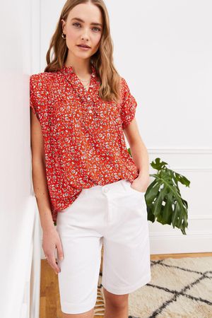 Emile Organic Shorts in Soft White