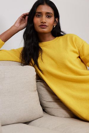 Ailsa Recycled Wool Jumper in Daffodil