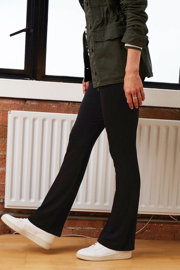 image of Kimberley Legging with Ecovero in Caviar Black