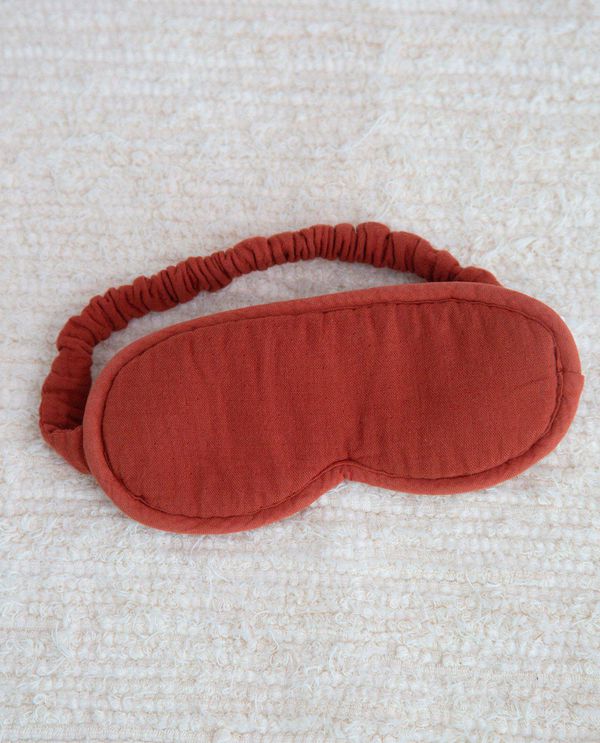 image of Neves Organic Cotton Eyemask in Cinnamon