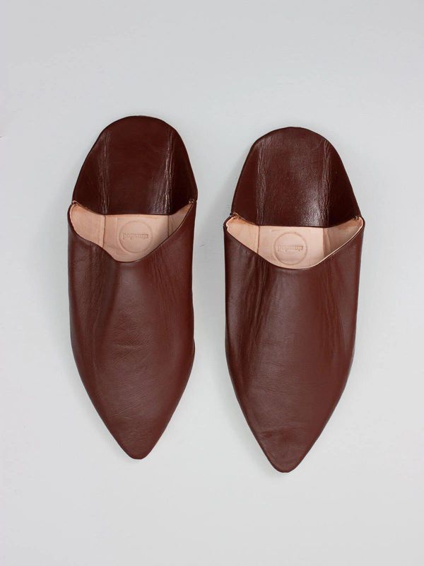 image of Moroccan Mens Pointed Babouche Slippers in Chocolate
