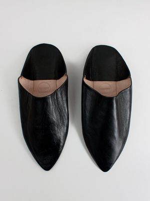 Moroccan Mens Pointed Babouche Slippers in Black