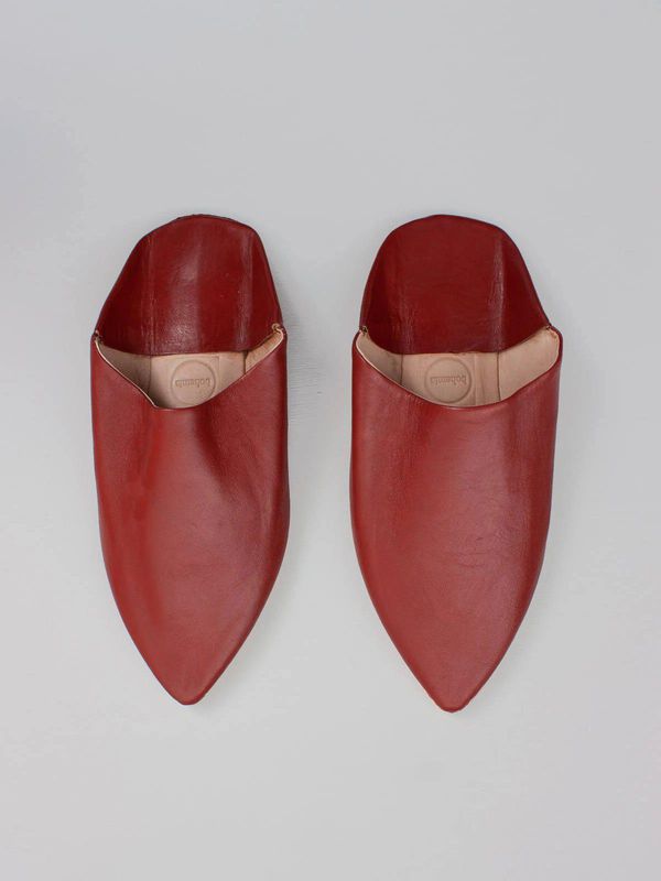 image of Moroccan Mens Pointed Babouche Slippers in Brick