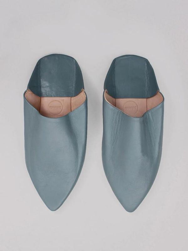 image of Moroccan Mens Pointed Babouche Slippers in Grey
