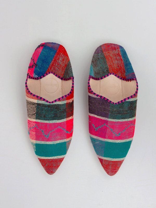 image of Moroccan Boujad Pointed Babouche Slippers in Marrakech