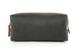 Medium Washbag Black
