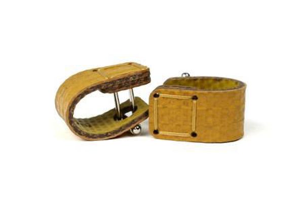 image of Wrap-Around Cufflinks Yellow