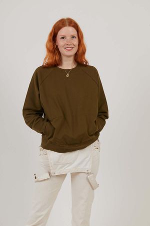 Classic Pocket Sweatshirt - Army Olive