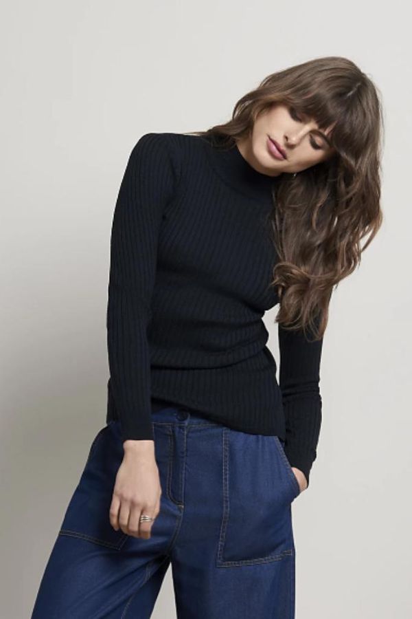 image of Ari Merino Wool Jumper Black
