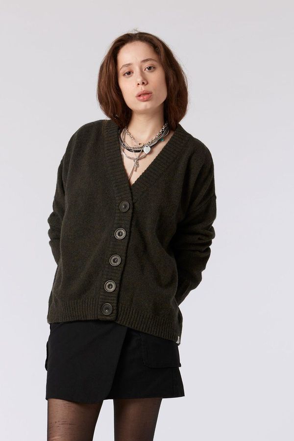 image of Isla Shetland Wool Cardigan in Coal