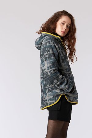 Alley-Oop Reversible Fleece in Indigo Print