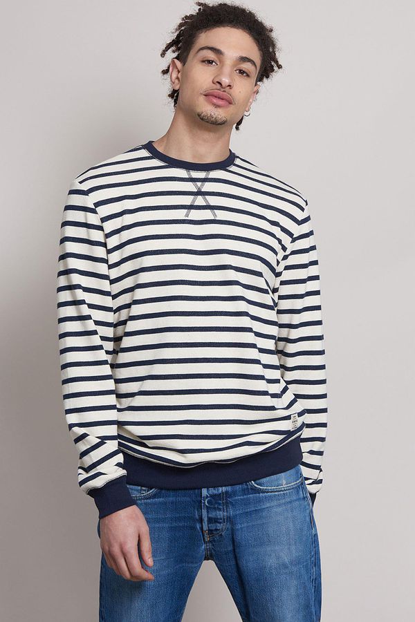 image of Amsterdam Organic Cotton Crew in Light Stripe