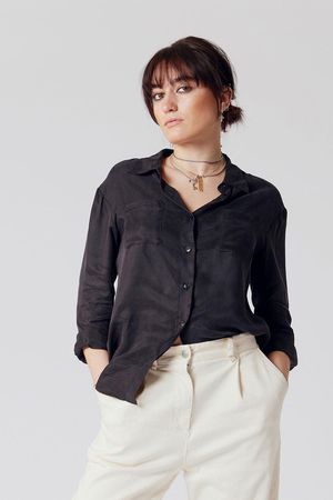 Lule Cupro Shirt in Black