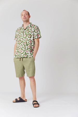 Jerry Organic Linen Shorts in Khaki