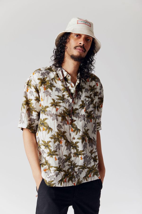 image of Dingwalls Jungle Print Linen Shirt in Off White