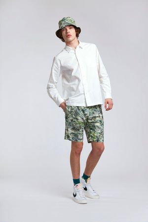 Bobby Linen Short in Bali Green