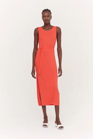 Wren Lyocell Rib Crepe Bound Drop Back Dress in Hibiscus