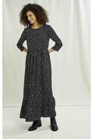 Stina Leaf Print Dress in Black