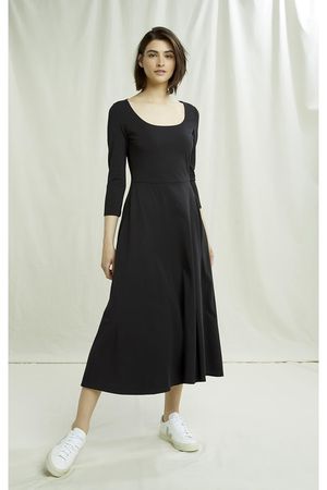Valencia Dress in Black