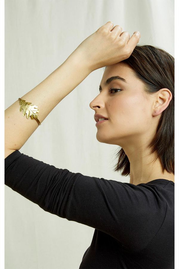 image of Leaf Bangle In Brass Brass