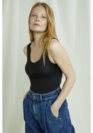 Yasmeen Bodysuit in Black