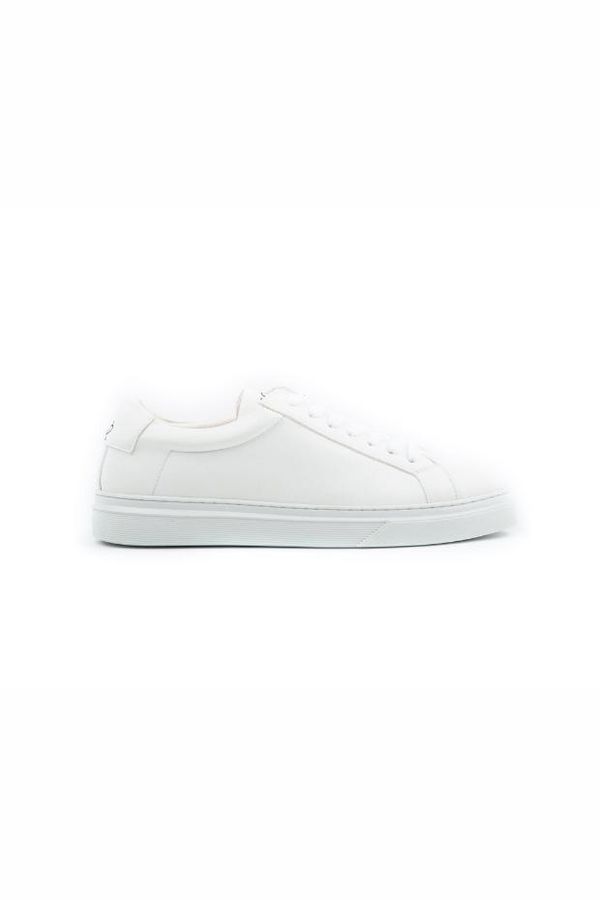image of Onyx with VEGEA in White
