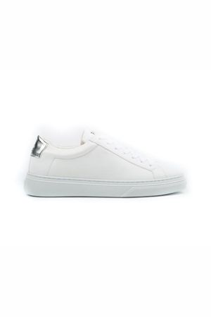 Onyx with VEGEA in White and Silver