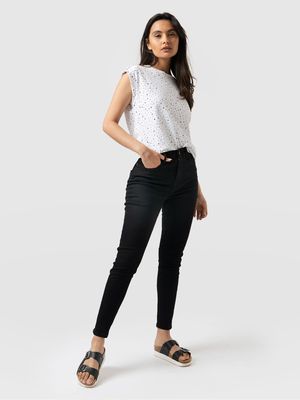 Classic Skinny Jeans in Black