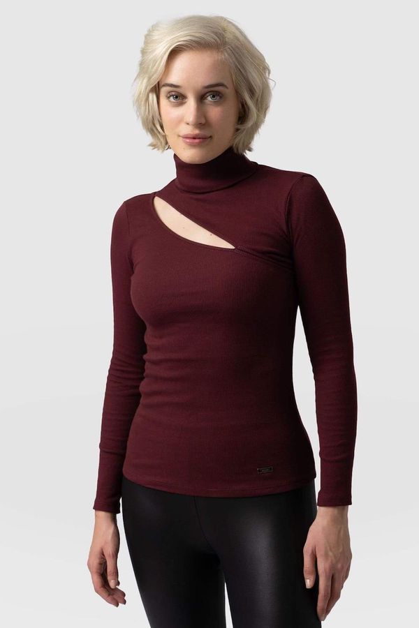 image of Reveal Roll Neck in Burgundy