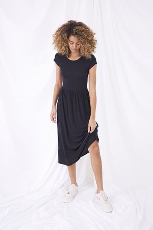 Ribbed Midi T Dress in Black