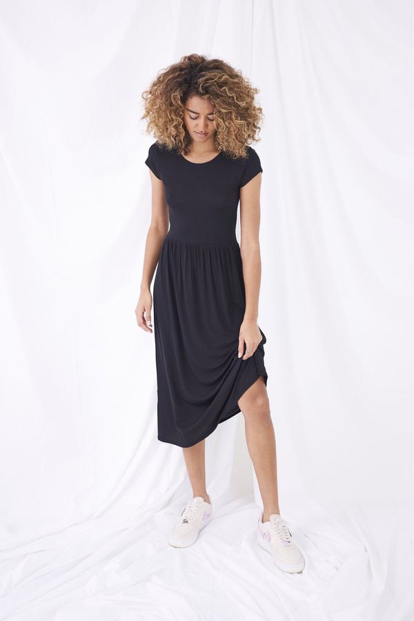 image of Ribbed Midi T Dress in Black