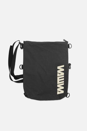 Kartis Extendable Messenger Bag in Black