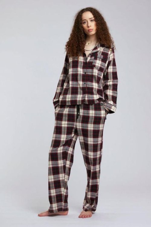check organic cotton pyjamas in maroon for women