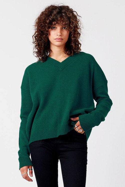 chloe womens shetland wool jumper in emerald green