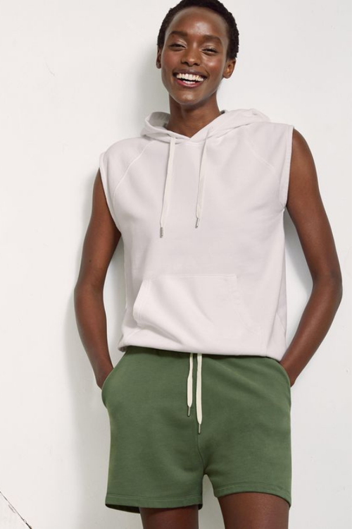 lara vegan organic cotton shorts in khaki