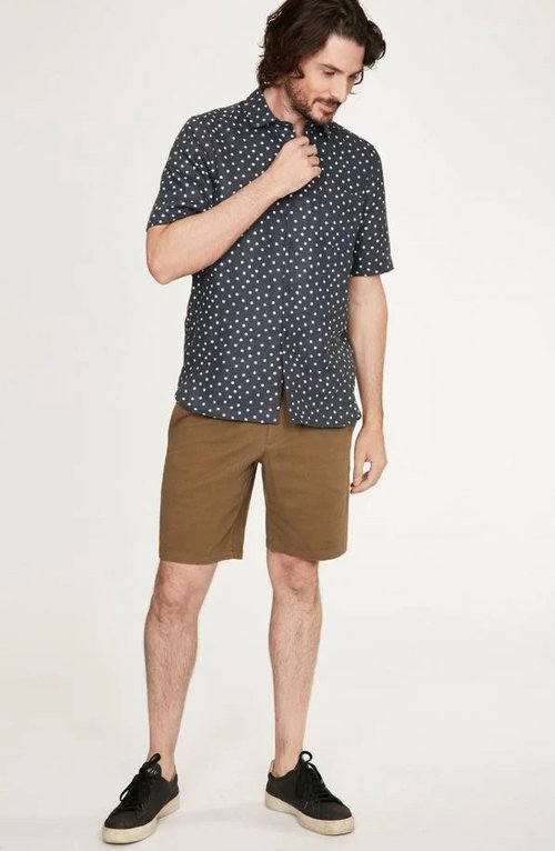 emanuele sustainable organic cotton shorts in khaki green