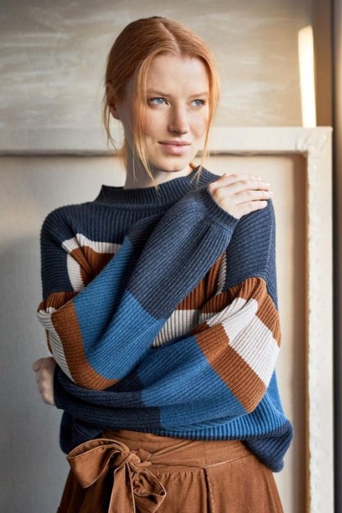 rettie womens organic cotton and wool striped jumper with balloon sleeeves in navy