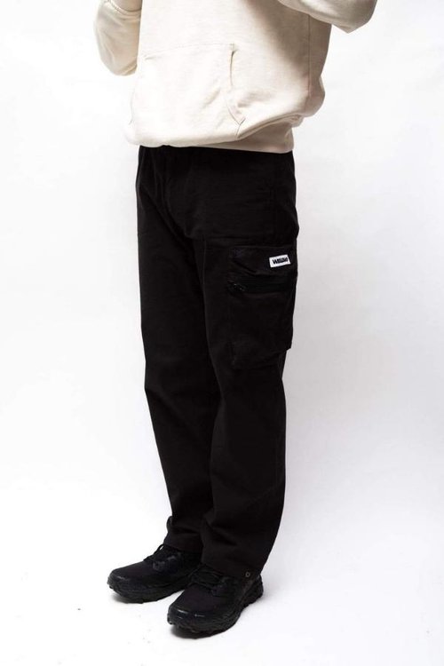 wawwa mens organic cotton cargo pants in black