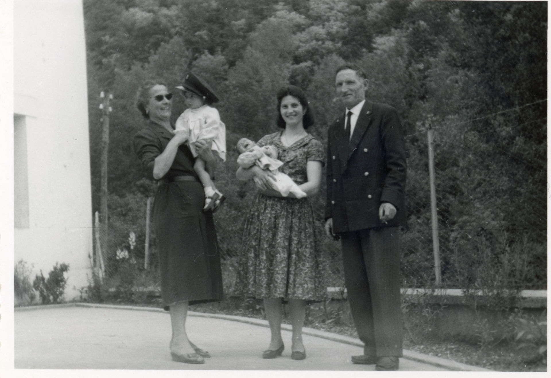 URANO COZZARINI CON LA FAMIGLIA