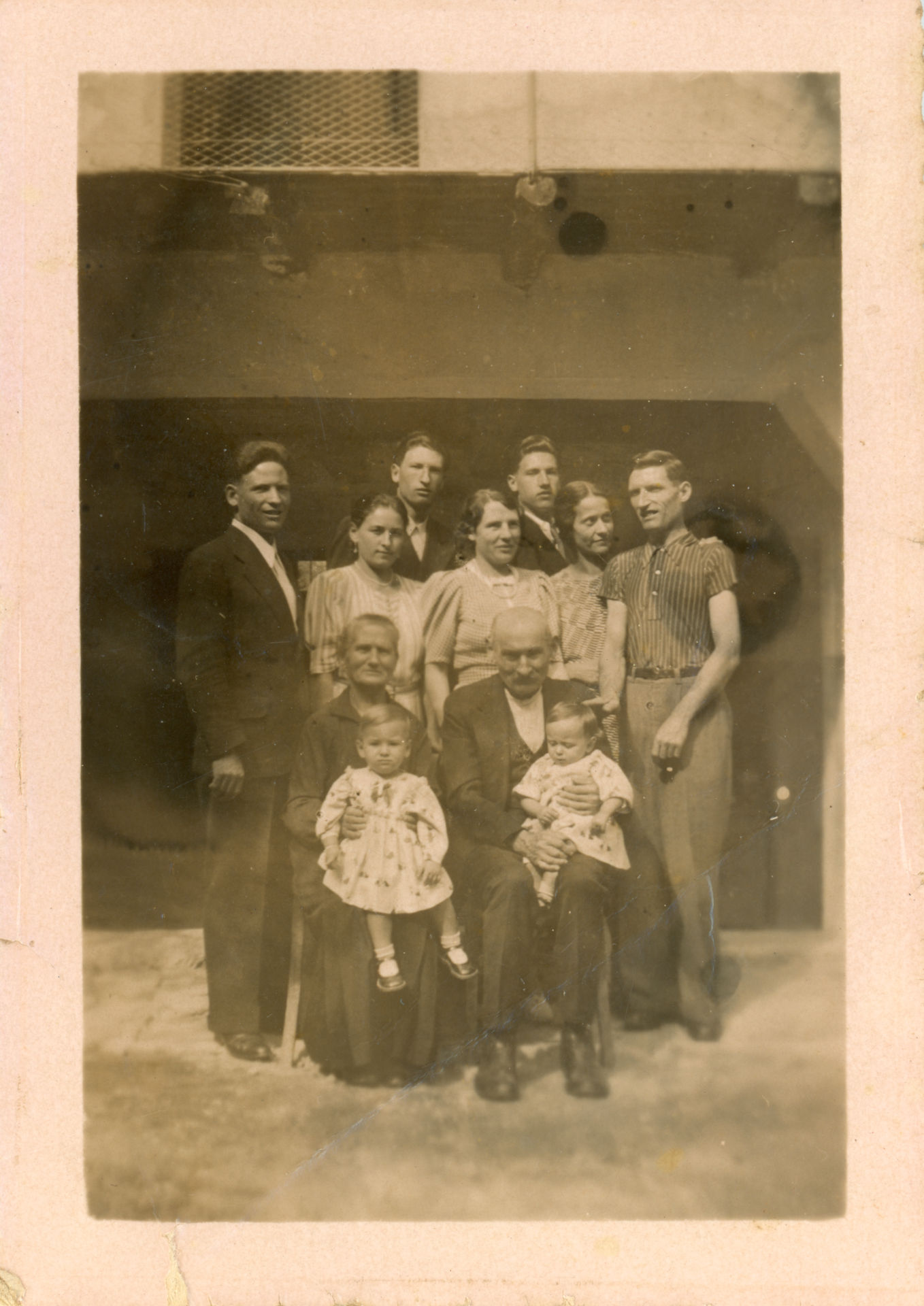 FAMIGLIA COZZARINI