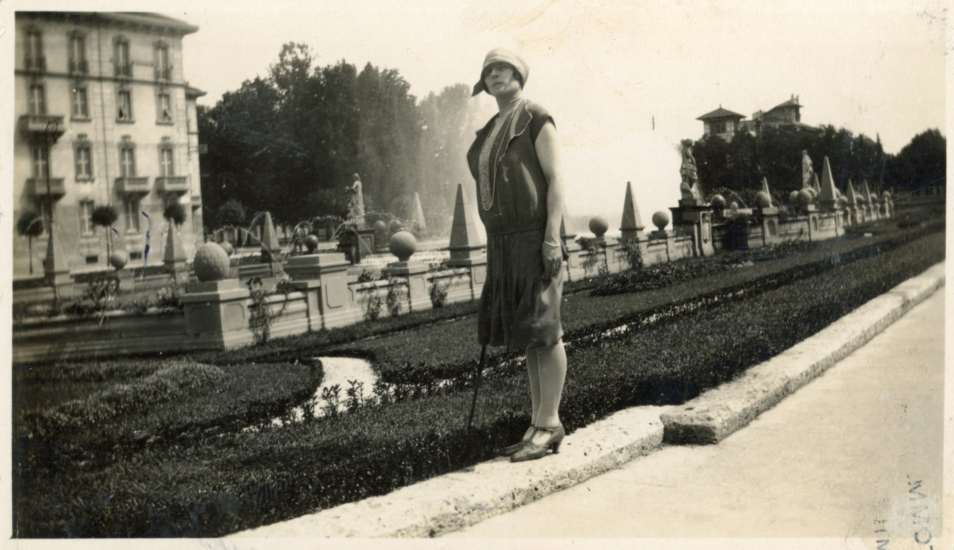 PIAZZA GIULIO CESARE (MI)