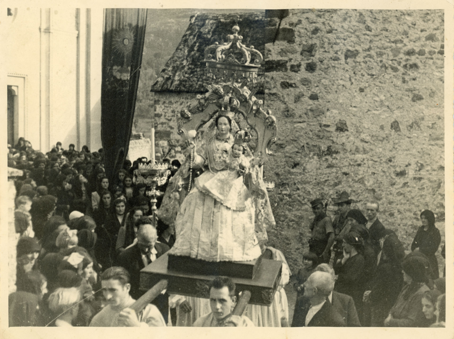 PROCESSIONE DI PAESE