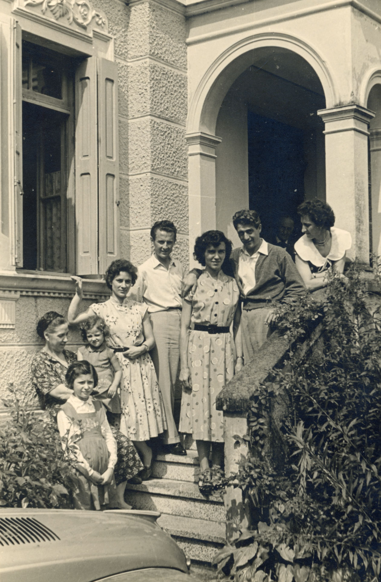 FESTEGGIAMENTI A DISTANZA