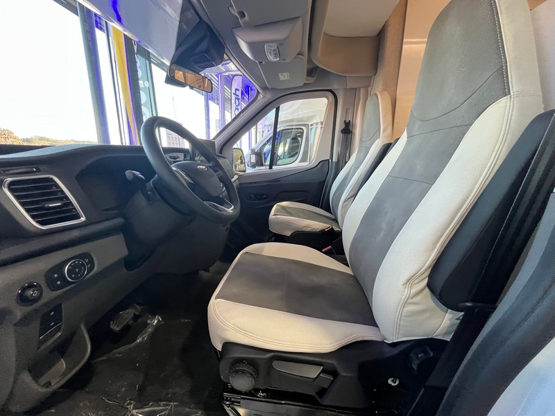 MCLOUIS GLAMYS 320 FORD CAMBIO AUT